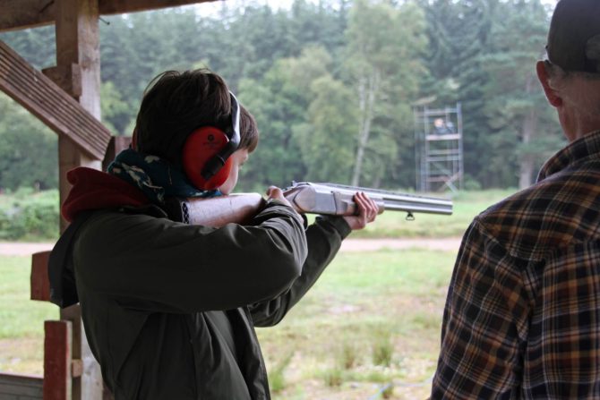 トラップ射撃のコツを銃砲店が徹底解説！命中率UPのためのポイントをおさえよう！